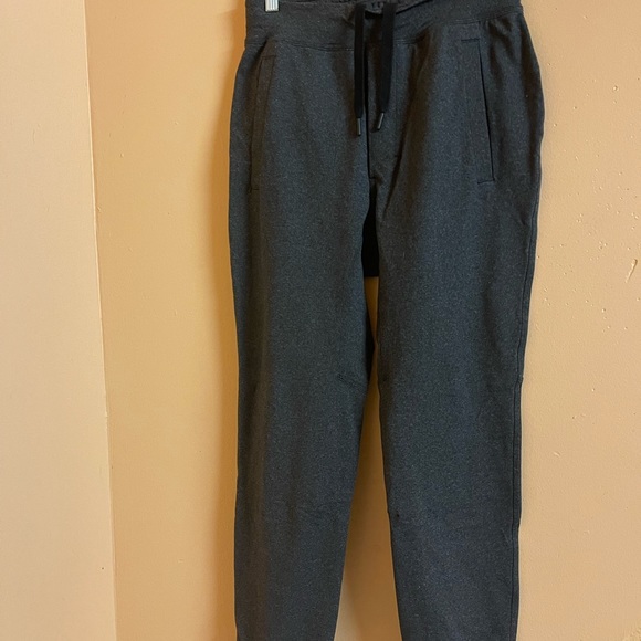 Lululemon Men’s Gray Joggers Size Small Good Condition - Picture 5 of 10